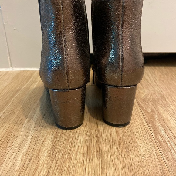 Metallic pewter chelsea boots - Picture 3 of 4